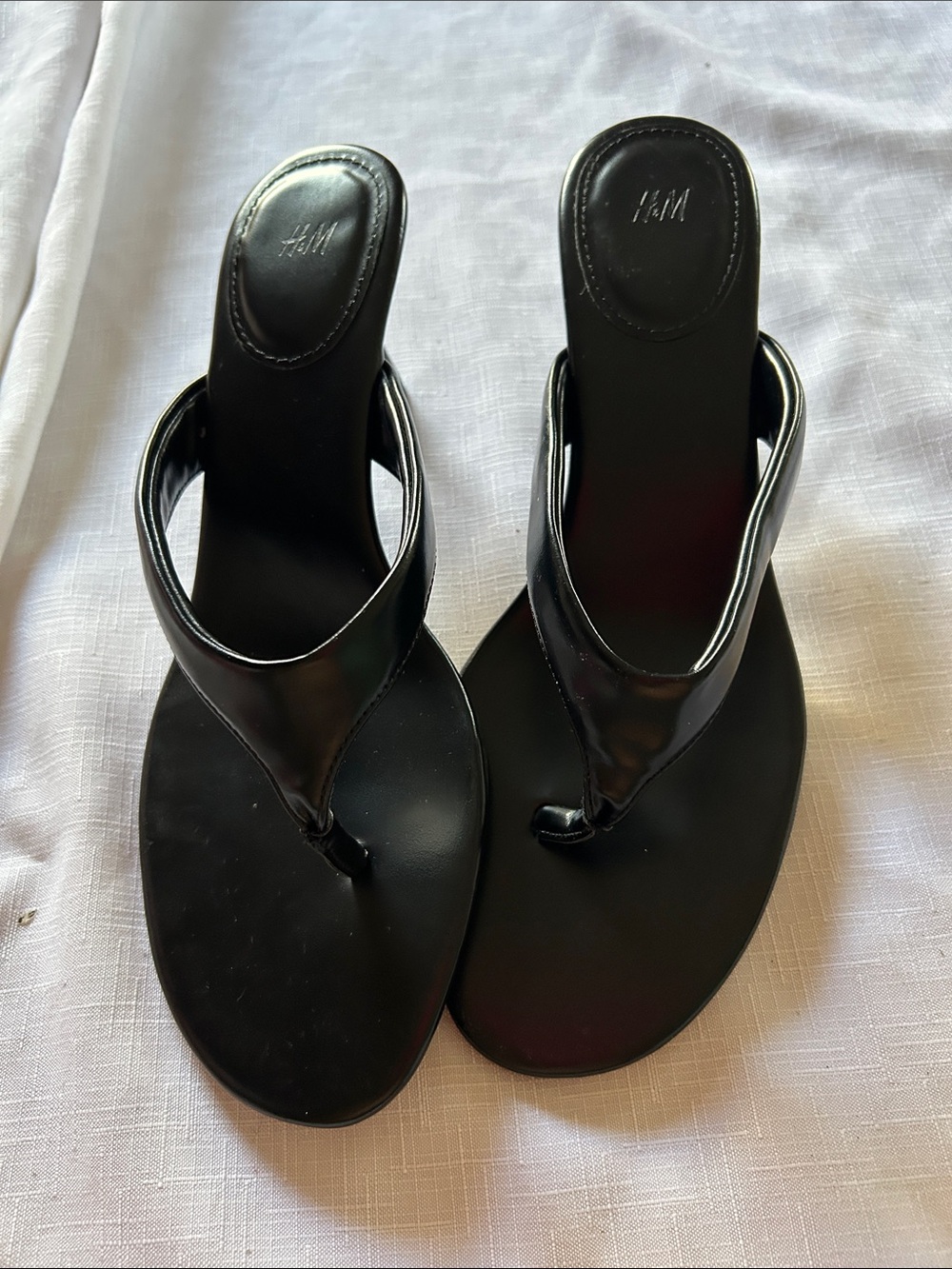 H&M Black Leather-Look Thong Sandals size 40